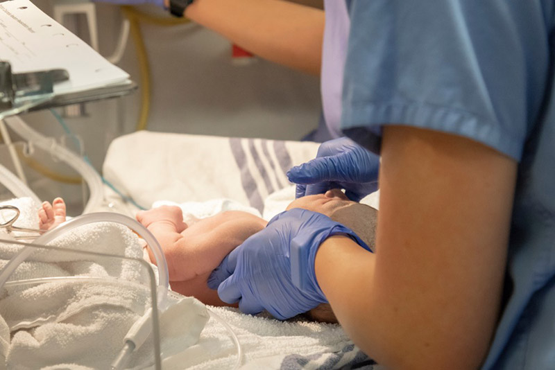 Неонатолог